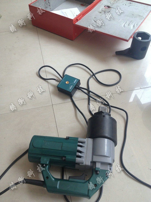 定扭矩電動扳手圖片