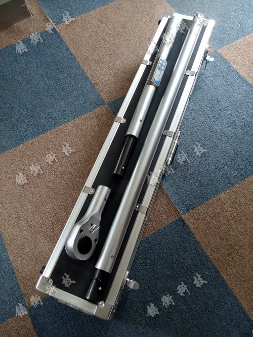 數(shù)顯扭力扳手圖片