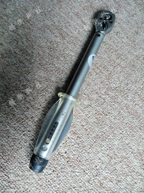 預(yù)置式扭力扳手圖片