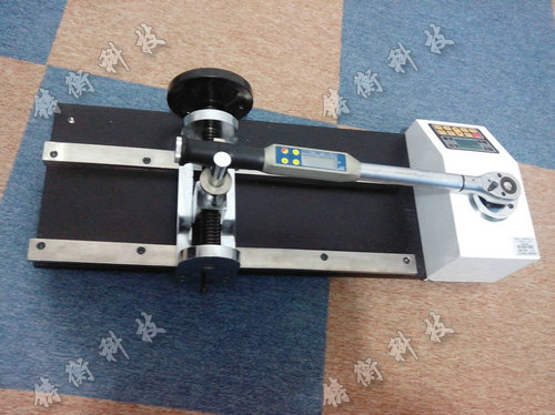 扭力扳手測(cè)量?jī)x圖片